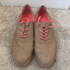 Gap women’s Oxford shoes, sz 8